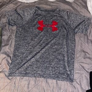 Boys size large, fit a women’s xs